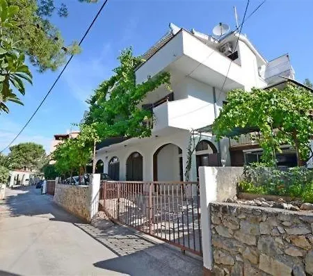 In Okrug Gornji With Sea View, Balcony, Air Conditioning, Wifi 5106-1 *