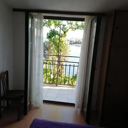 In Okrug Gornji With Sea View, Balcony, Air Conditioning, Wifi 5106-1