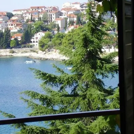 In Okrug Gornji With Sea View, Balcony, Air Conditioning, Wifi 5106-1