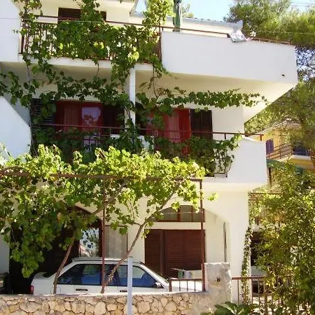 In Okrug Gornji With Sea View, Balcony, Air Conditioning, Wifi 5106-1 Apartment Trogir